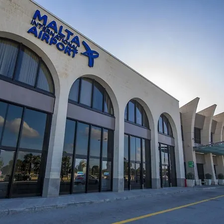 Traditional Entire Maisonette Close To Airport * Birżebbuġa