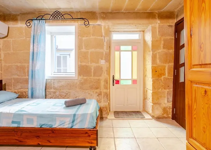 דירה Traditional Entire Maisonette Close To Airport Birżebbuġa