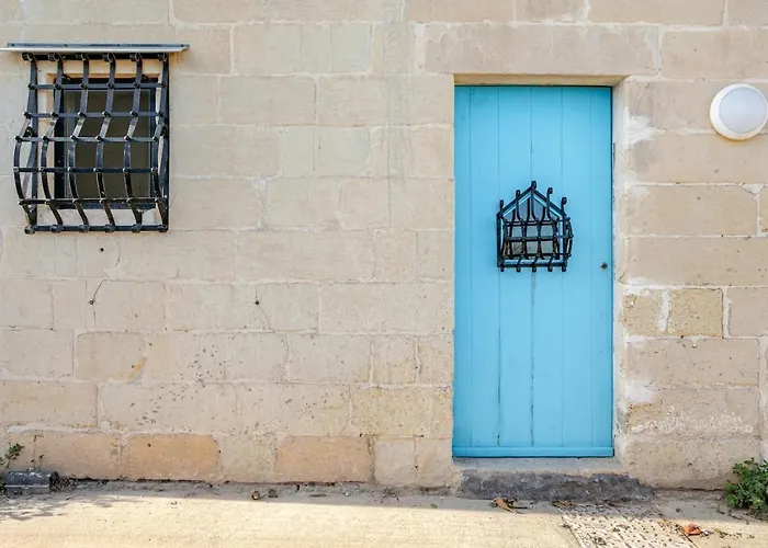 Traditional Entire Maisonette Close To Airport Birżebbuġa